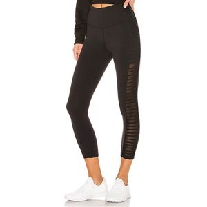 NEW Alo Yoga Hight Waist Prism Capri Size XS